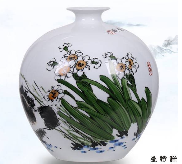 爱特猫瓷瓶艺术品