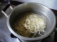 潮汕鱼杂薄面汤的做法步骤5